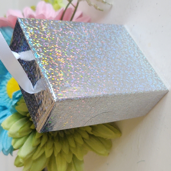 Necklace Set - Picture 4 of 4